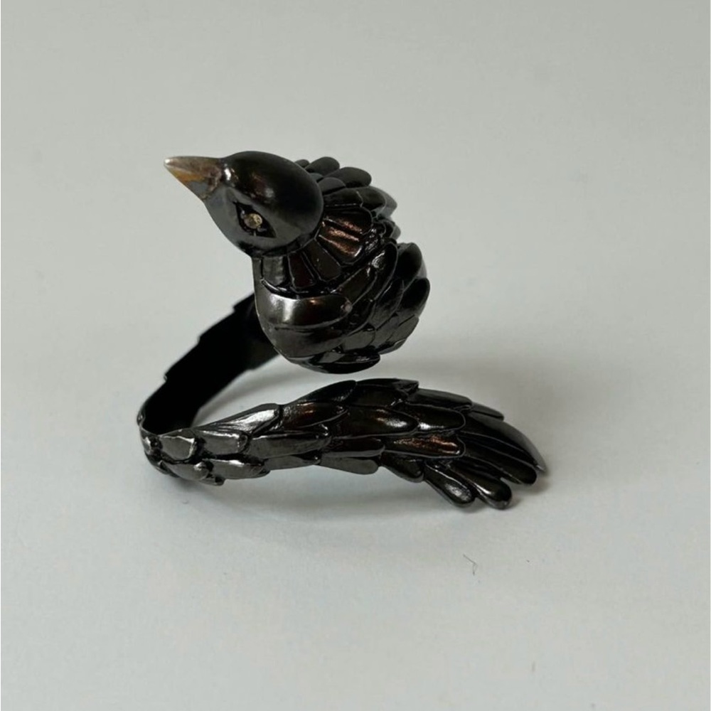 Elizabeth and James Sterling and sapphire Meadowlark bird Bypass ring. Size 9